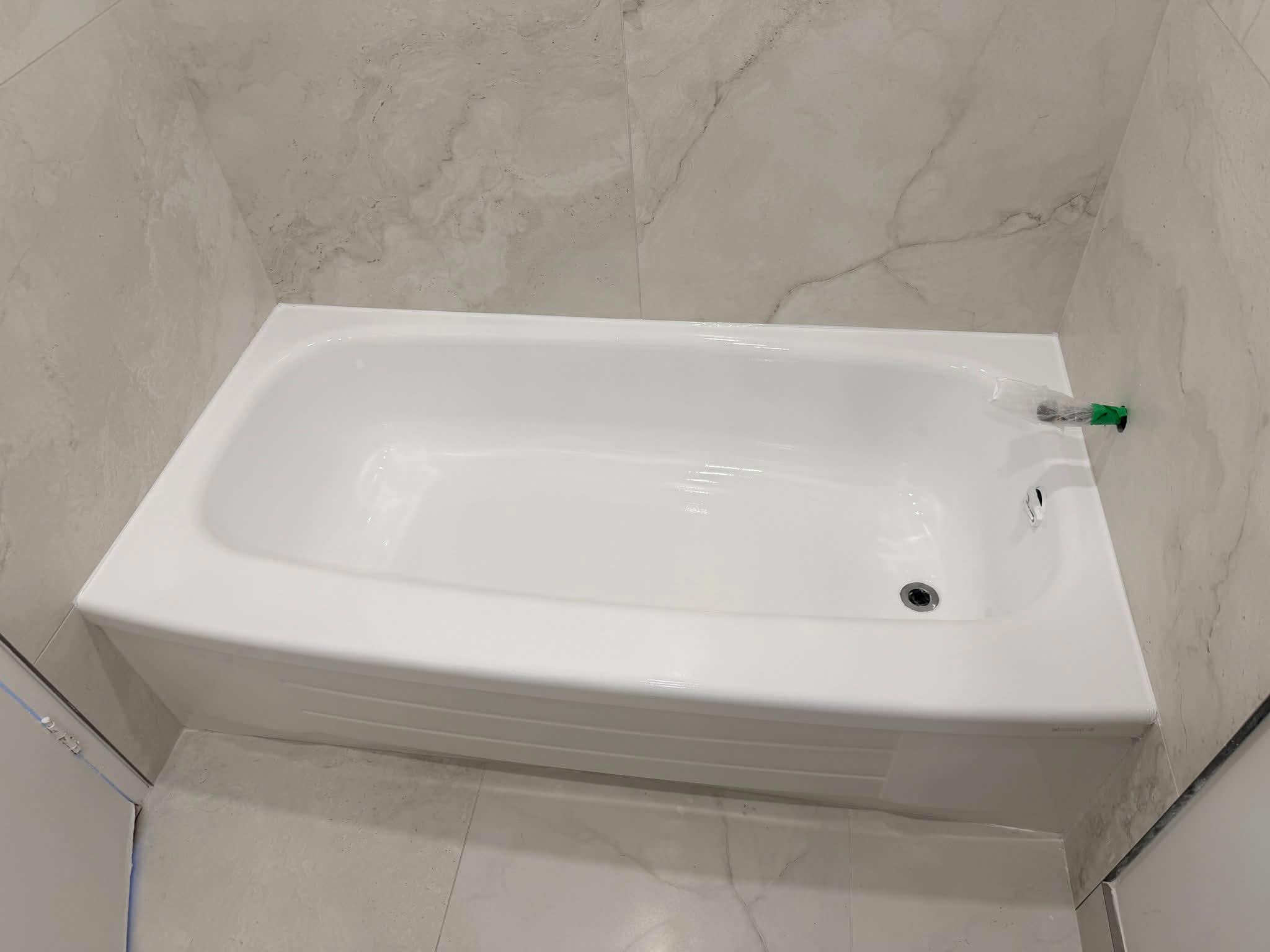 Bathroom tile after reglazing in the GTA